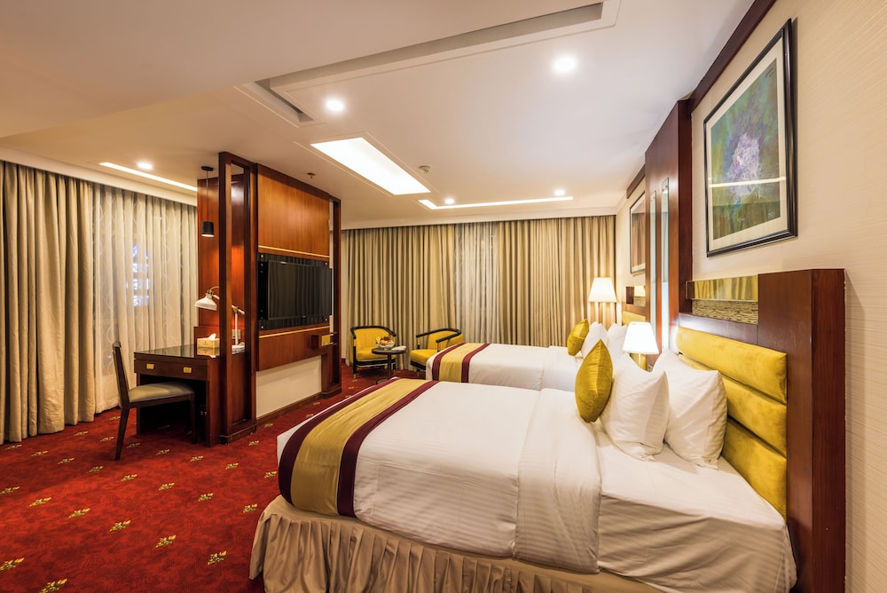 Superior Twin Room, City View