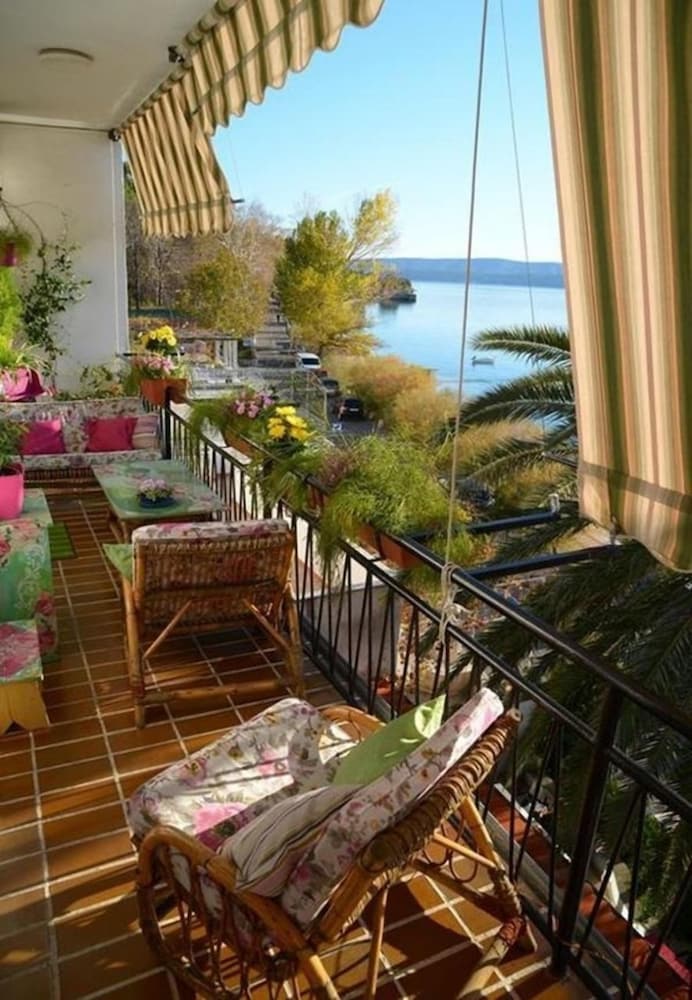 Apartment (Nasta - 10 m from beach - A1(2+2))