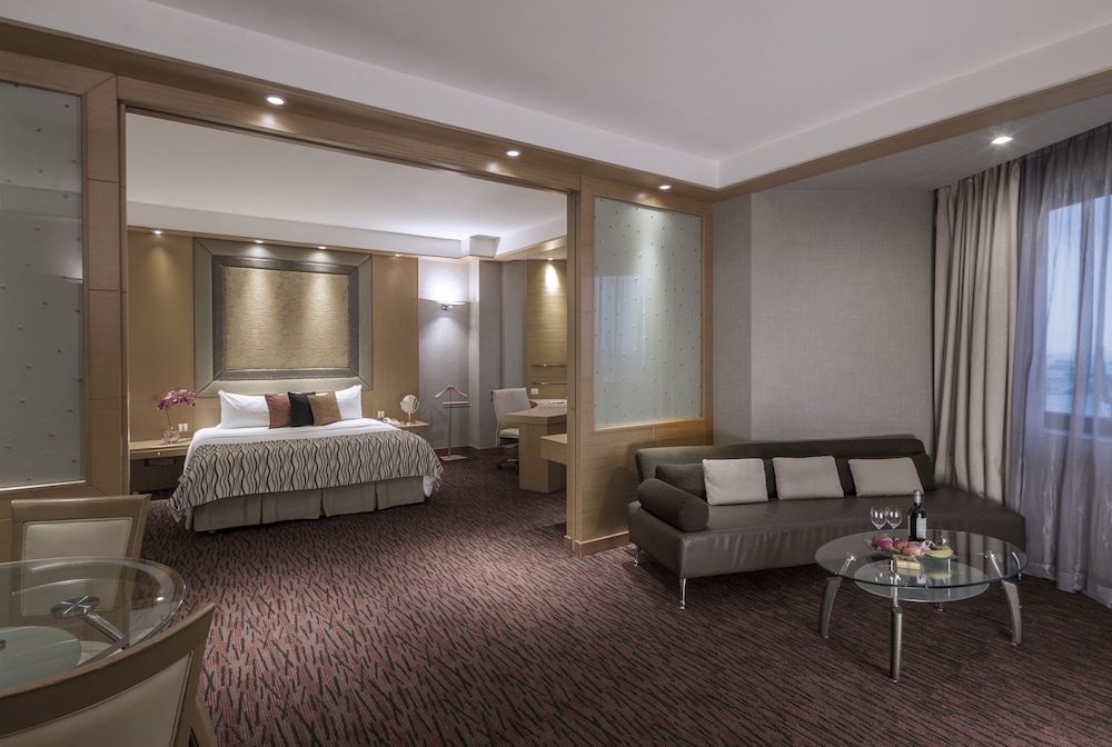 Premier Suite