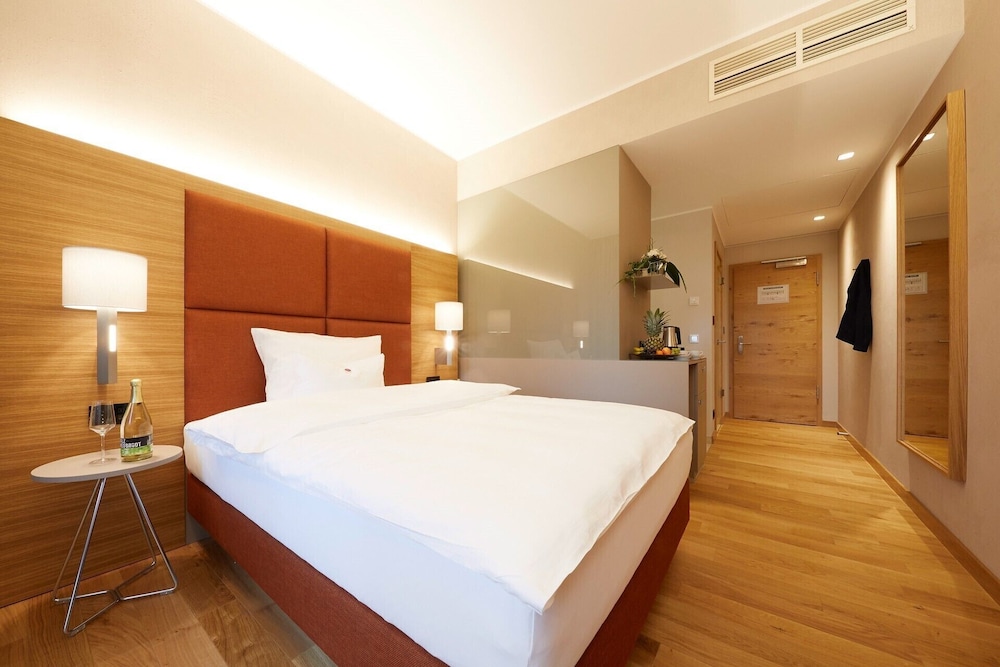Single Room photo 2