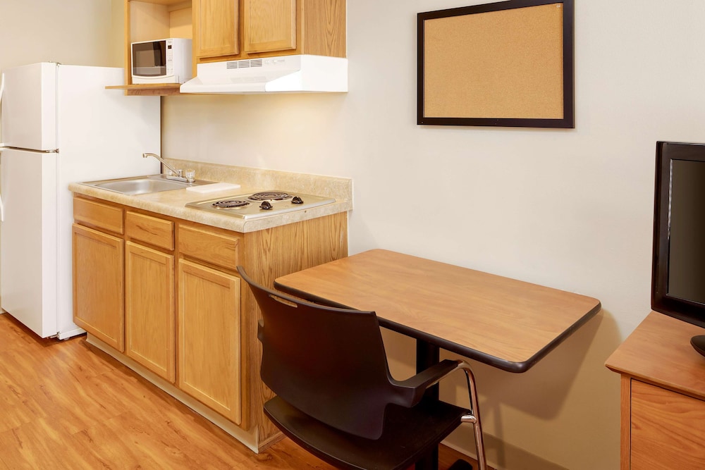 Standard Double Room, Non Smoking, Refrigerator & Microwave photo 2