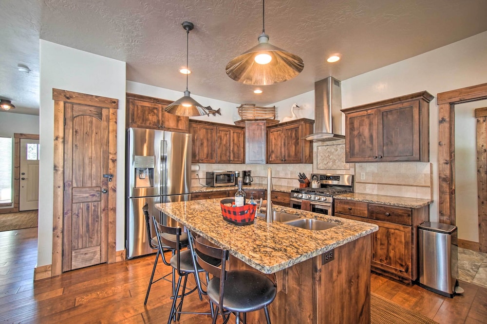 House (4 Bedrooms) photo 2