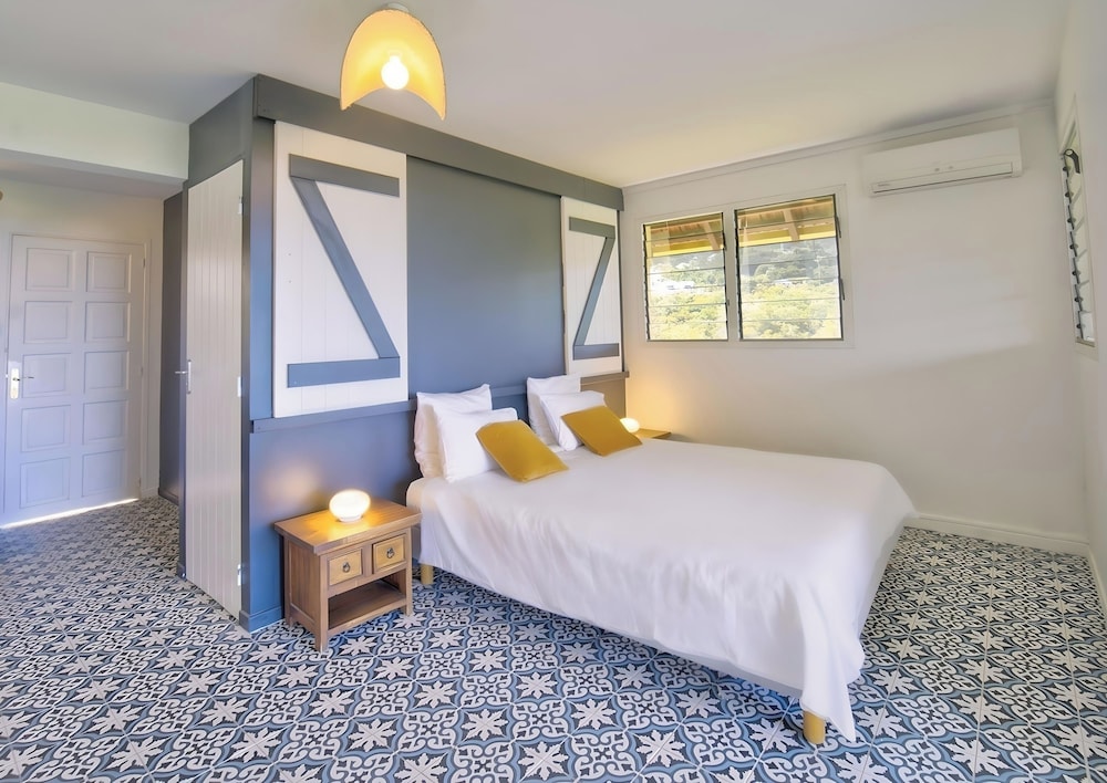 Deluxe Suite, Sea View