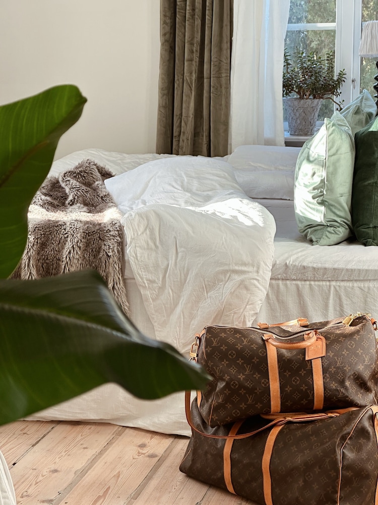 Classic Double Room - Room 5