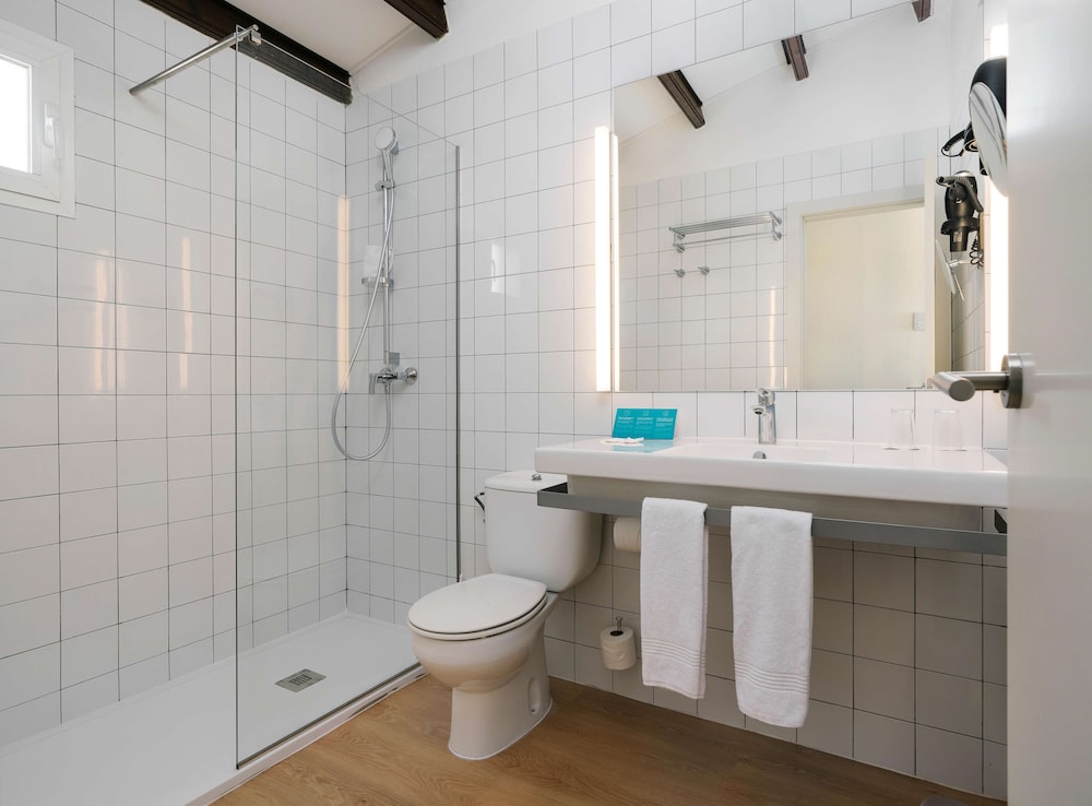 Apartment, 1 Bedroom, Garden View (3 adults + 1 Child) photo 3