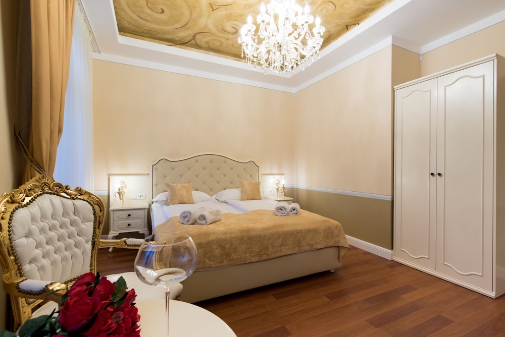 Deluxe Double Room, City View photo 2