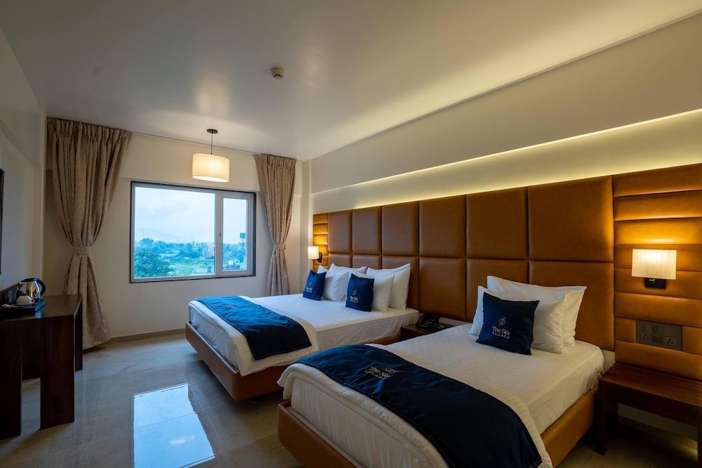 Premier Room - Photo 3