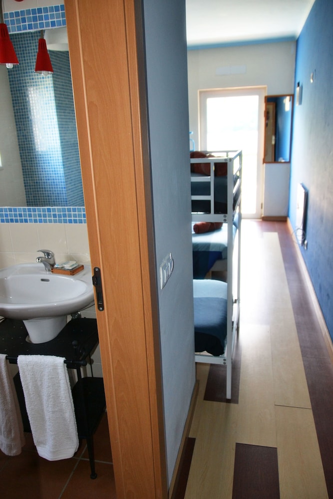 Triple Room - Photo 5