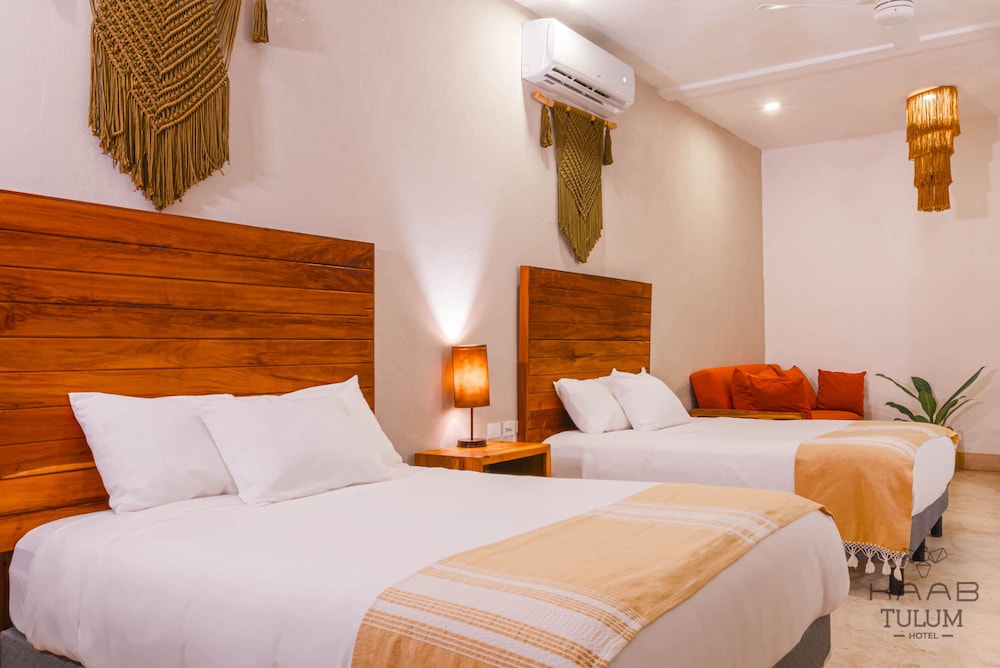 Superior Suite, Multiple Beds, Pool View photo 1