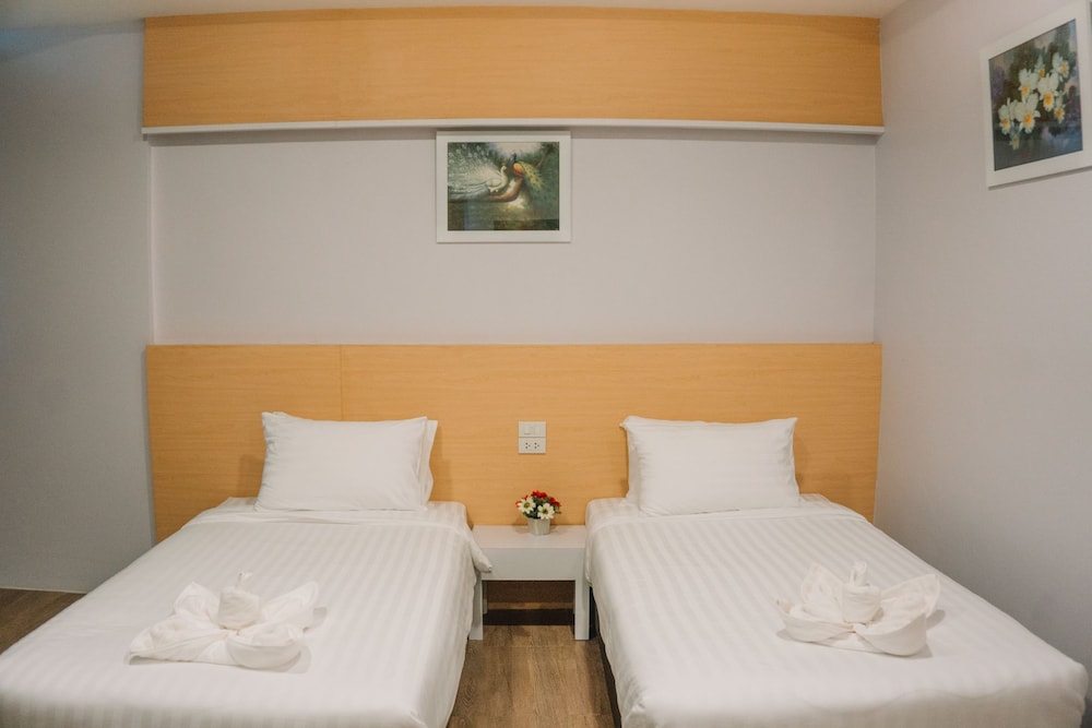 Deluxe Twin Room - Photo 3