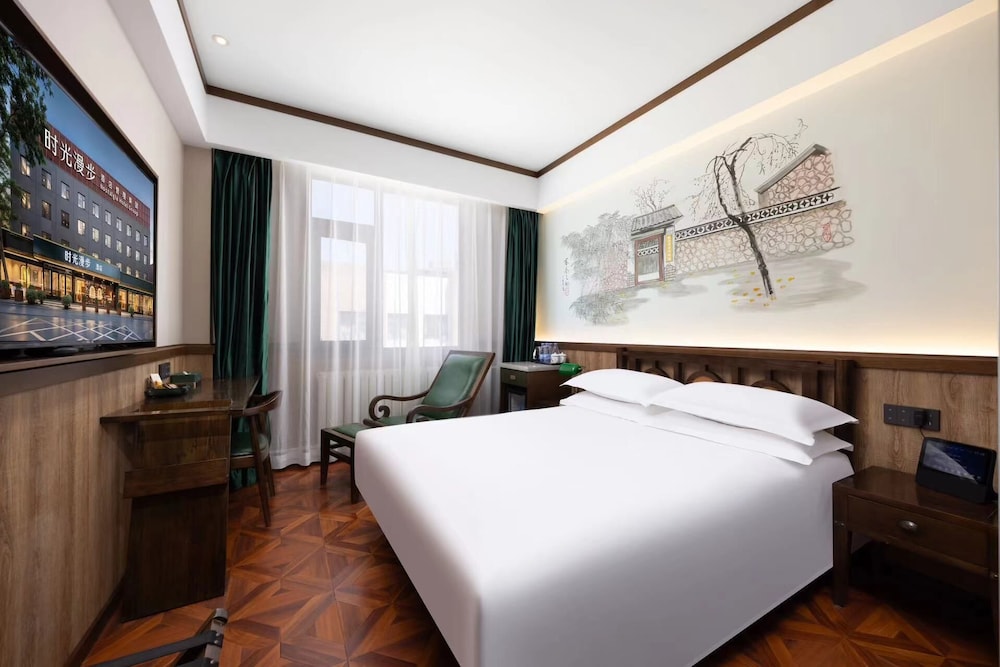 Classic Double Room, City View