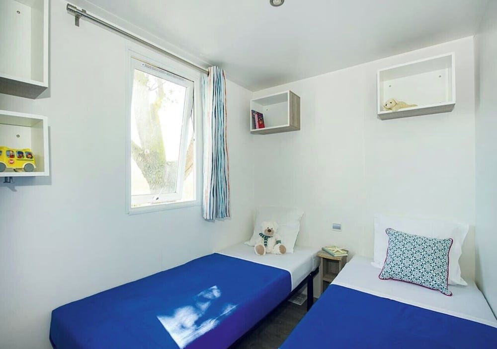 Comfort Mobile Home, 2 Bedrooms photo 2
