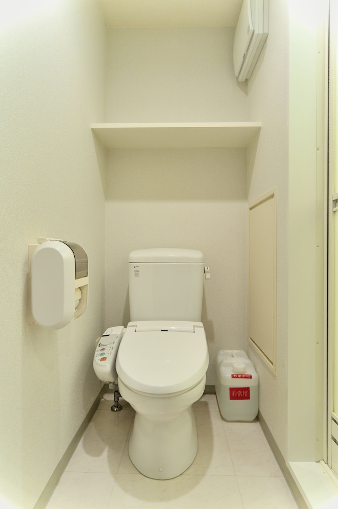 Twin Room, Non Smoking (22sqm) photo 2