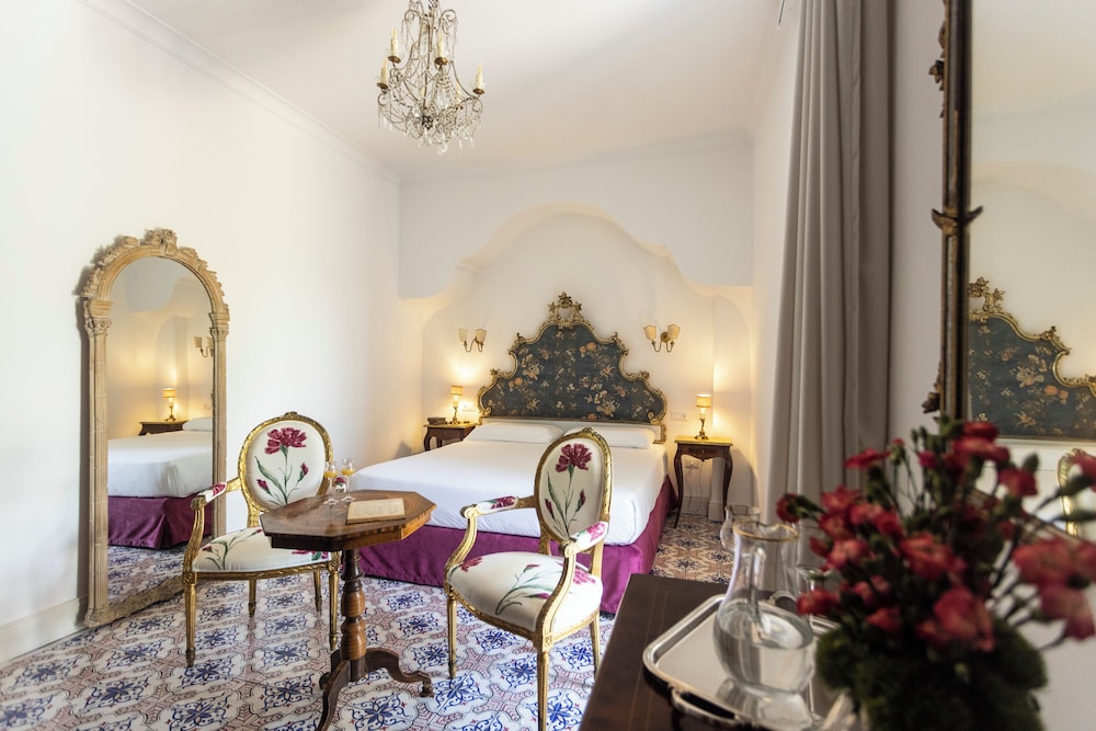 Classic Room - Photo 1