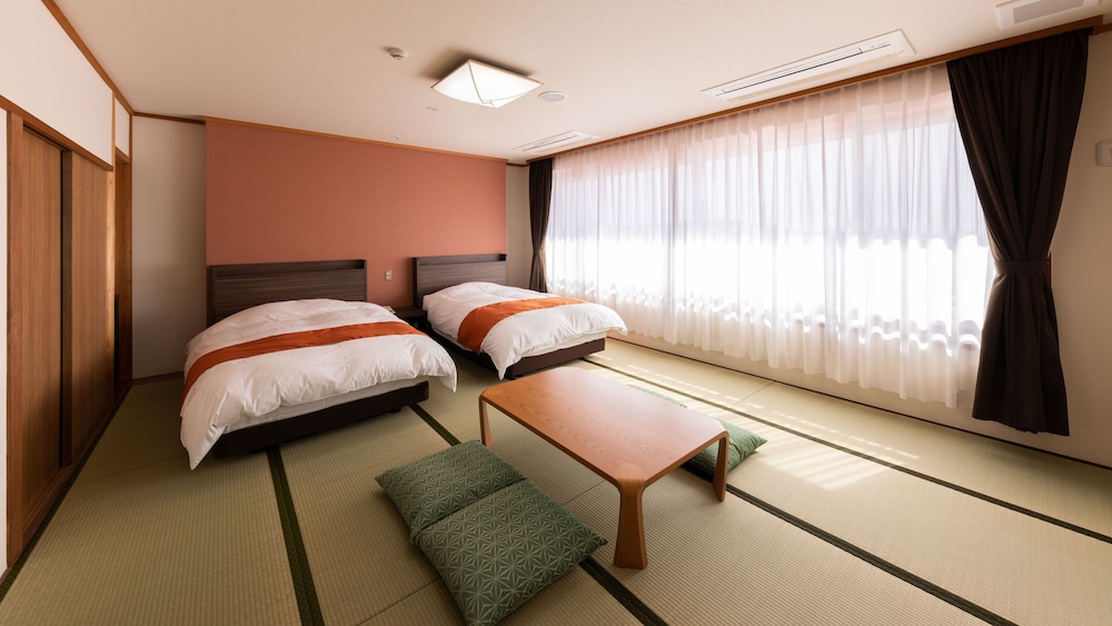 C Type - Japanese Western Style Room For 5 People photo 1