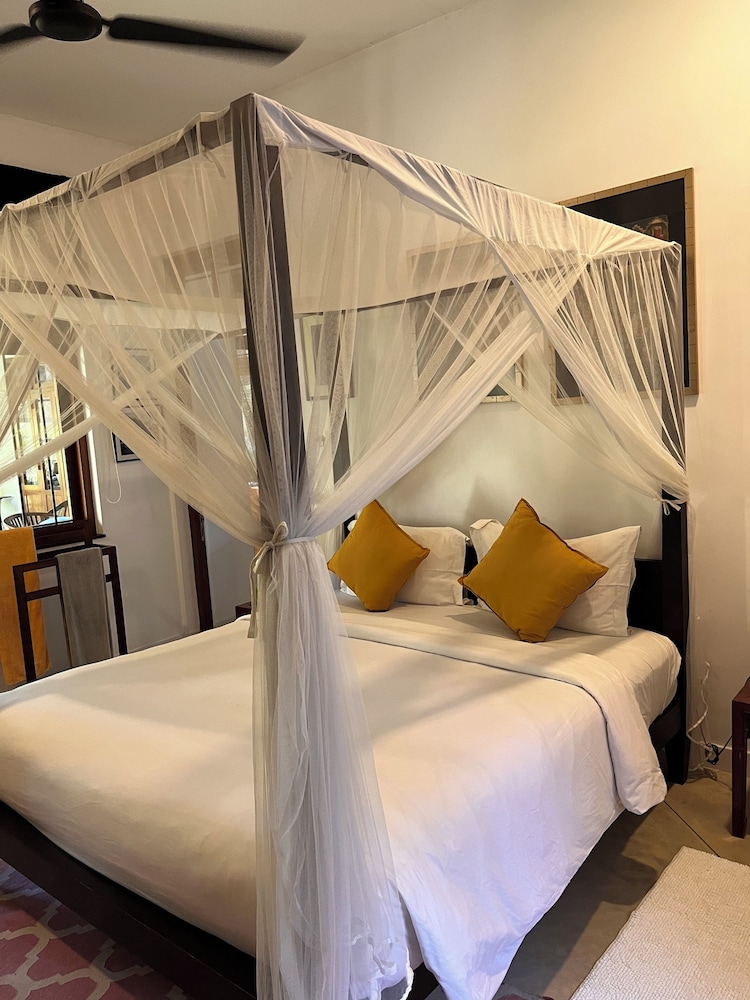 Cove Residences photo 2
