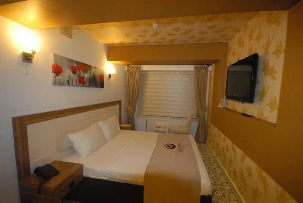 Standard Single Room, Non Smoking, City View