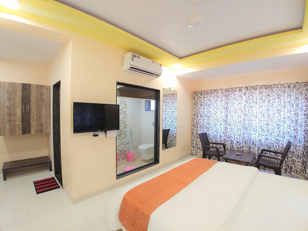 Deluxe Room, City View photo 1