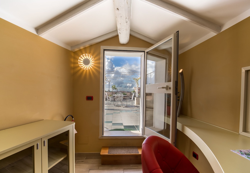Studio in attic with terrace photo 3
