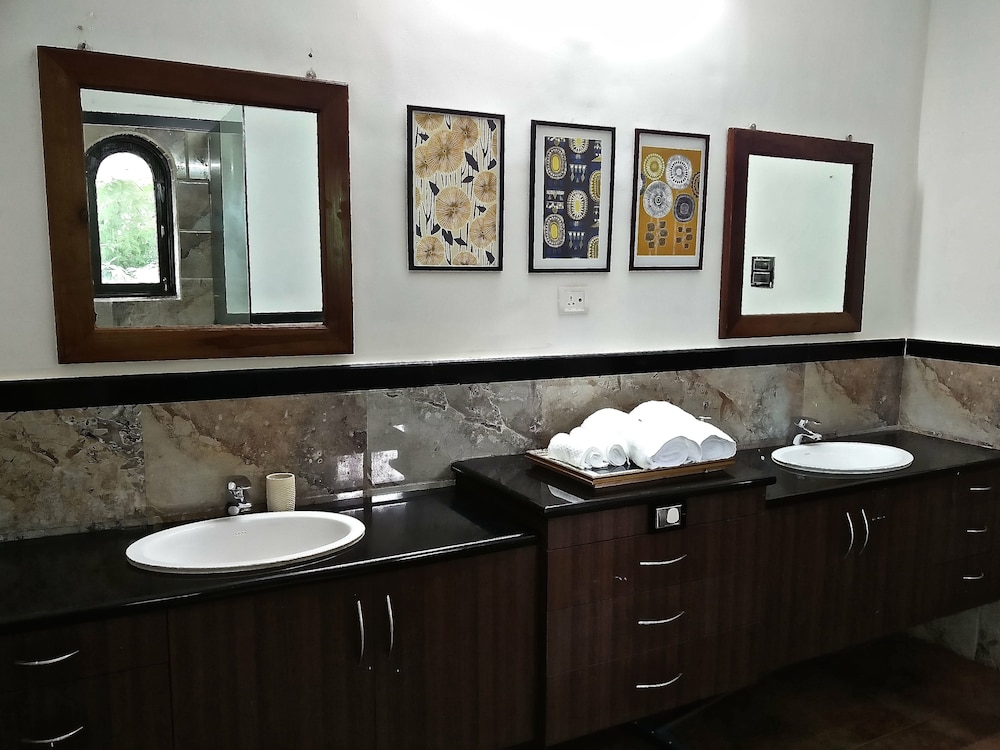 Luxury Double Room, Smoking photo 3