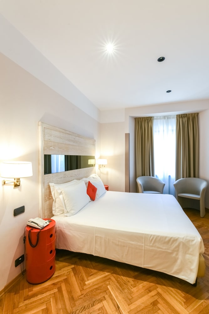 Classic Double Room - Photo 6