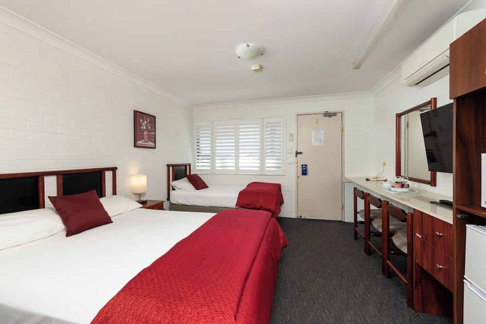 Deluxe Twin Room photo 2