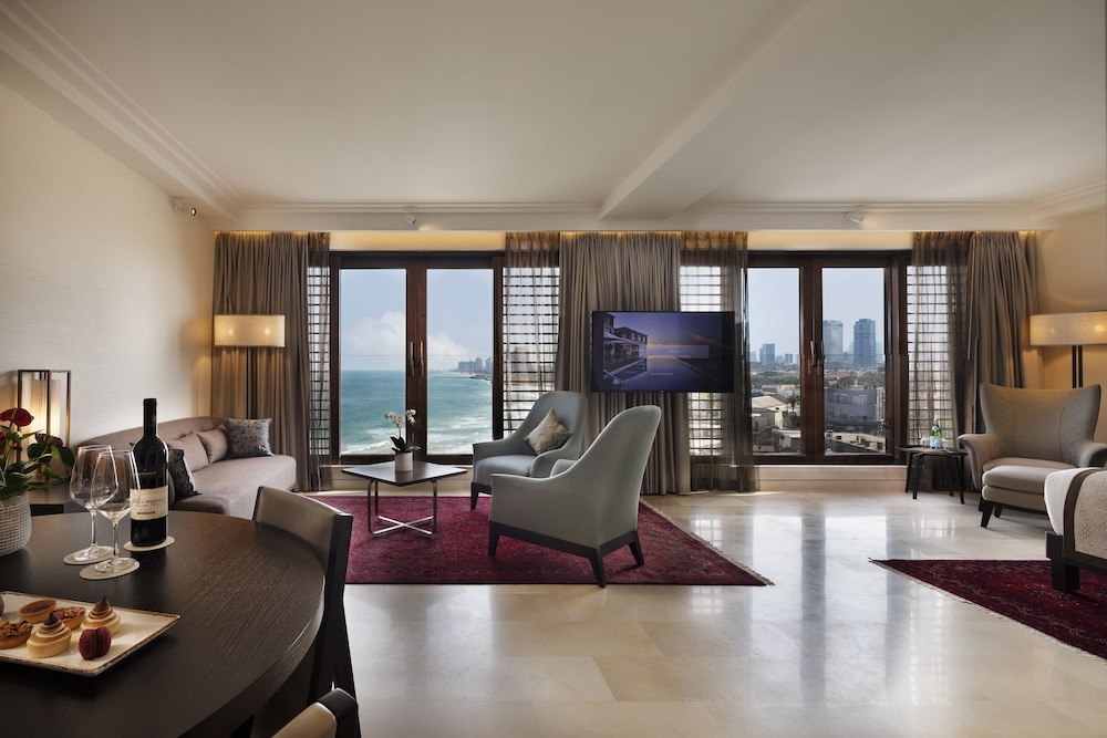Premium Suite Panoramic Sea View photo 3