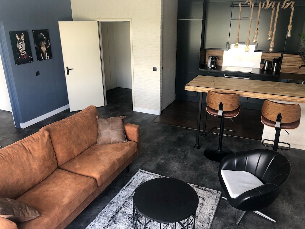 Apartment photo 1