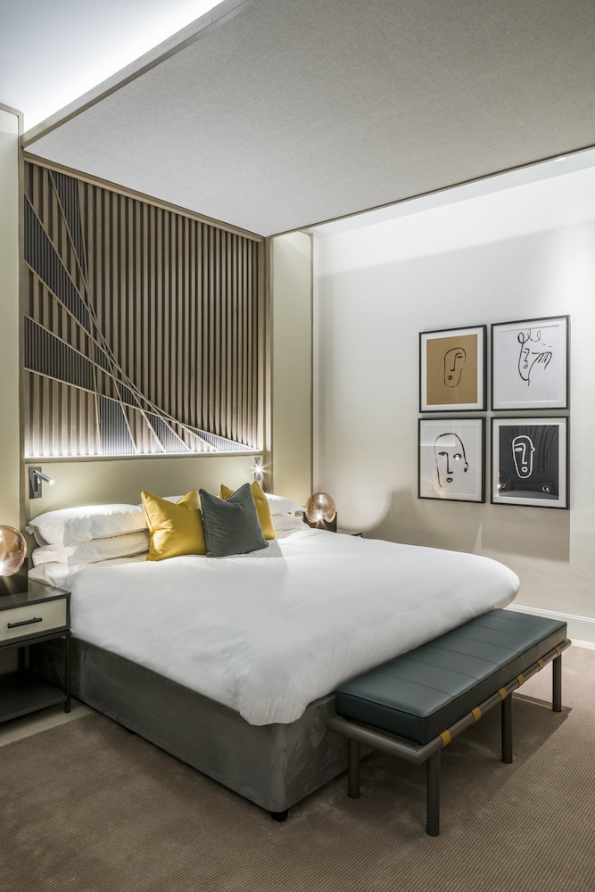 Junior Suite, 1 King Bed, River View - Photo 7