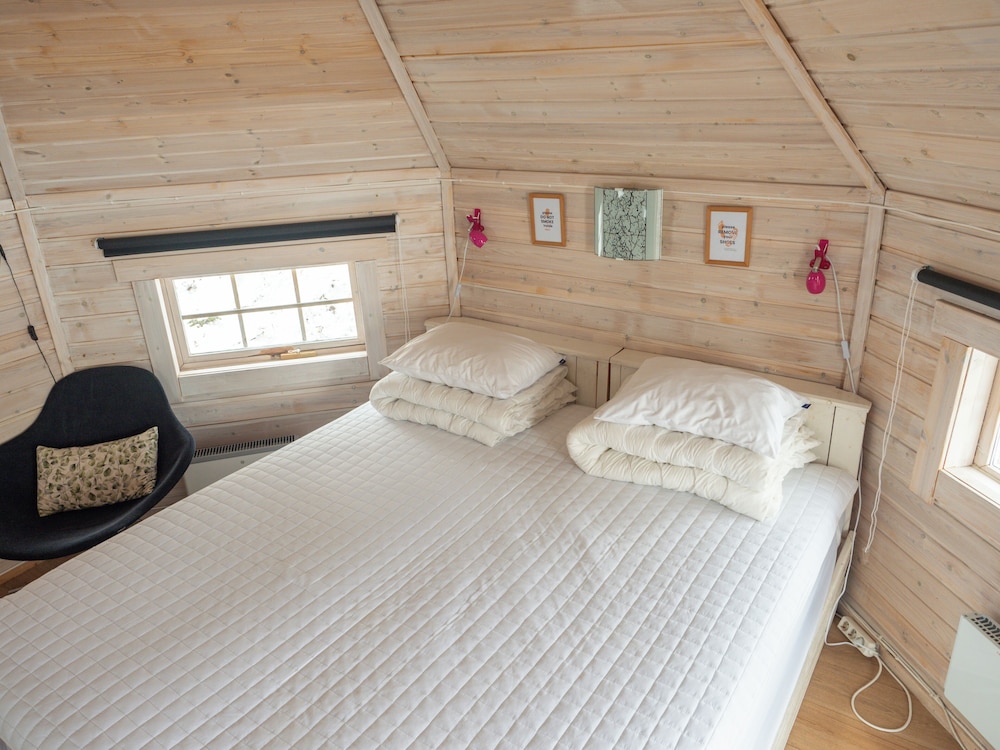 Cabin D2, garden view photo 3