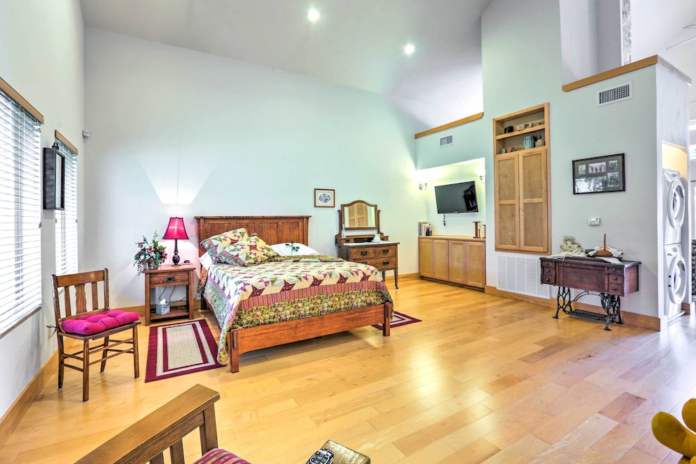House (2 Bedrooms) photo 2