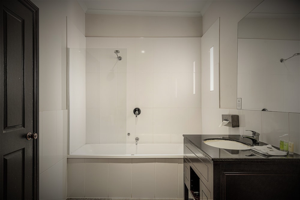 Queen Suite With Spa photo 3