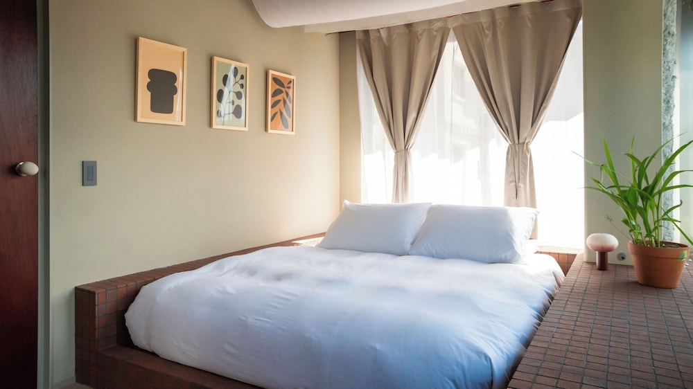 Comfort Double Room, 1 Queen Bed, Private Bathroom, City View