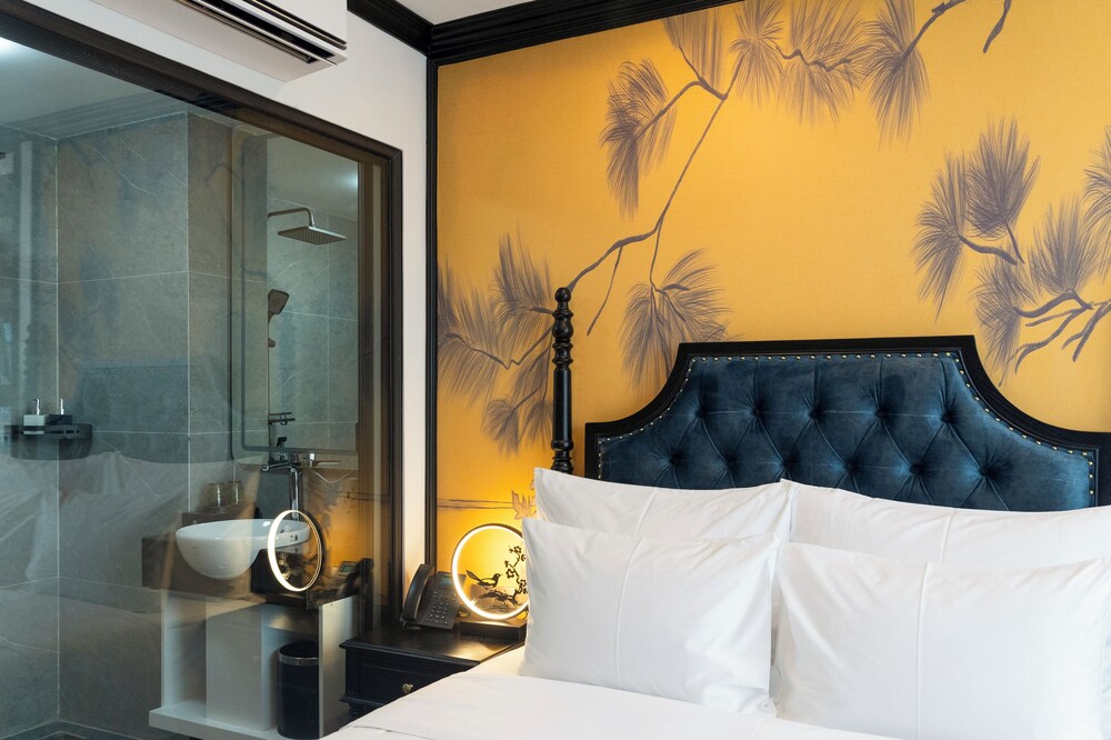 Standard Double Room, City View