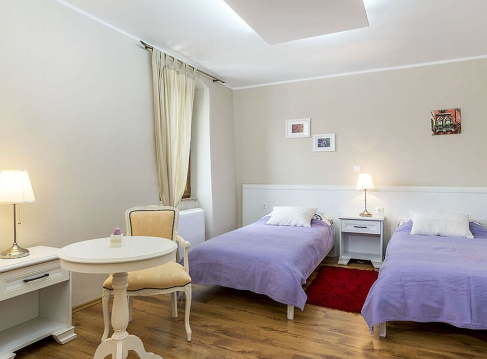 Villa photo 3