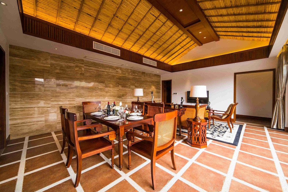 Villa, Indian Ocean