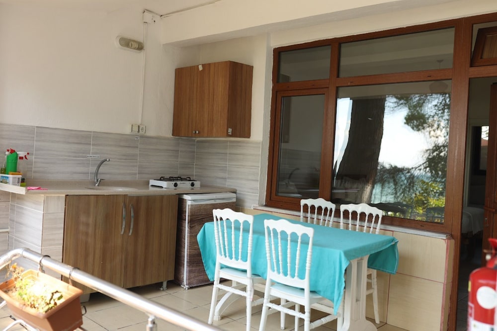 Family Double or Twin Room, Balcony, Sea View photo 2