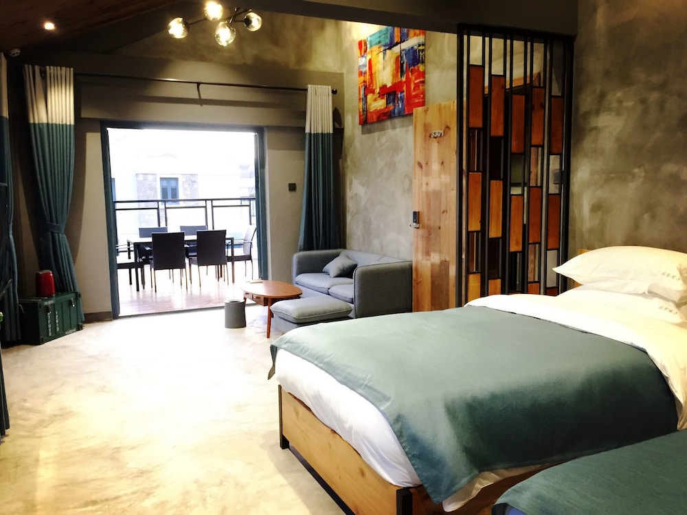 Comfort Suite -B photo 1