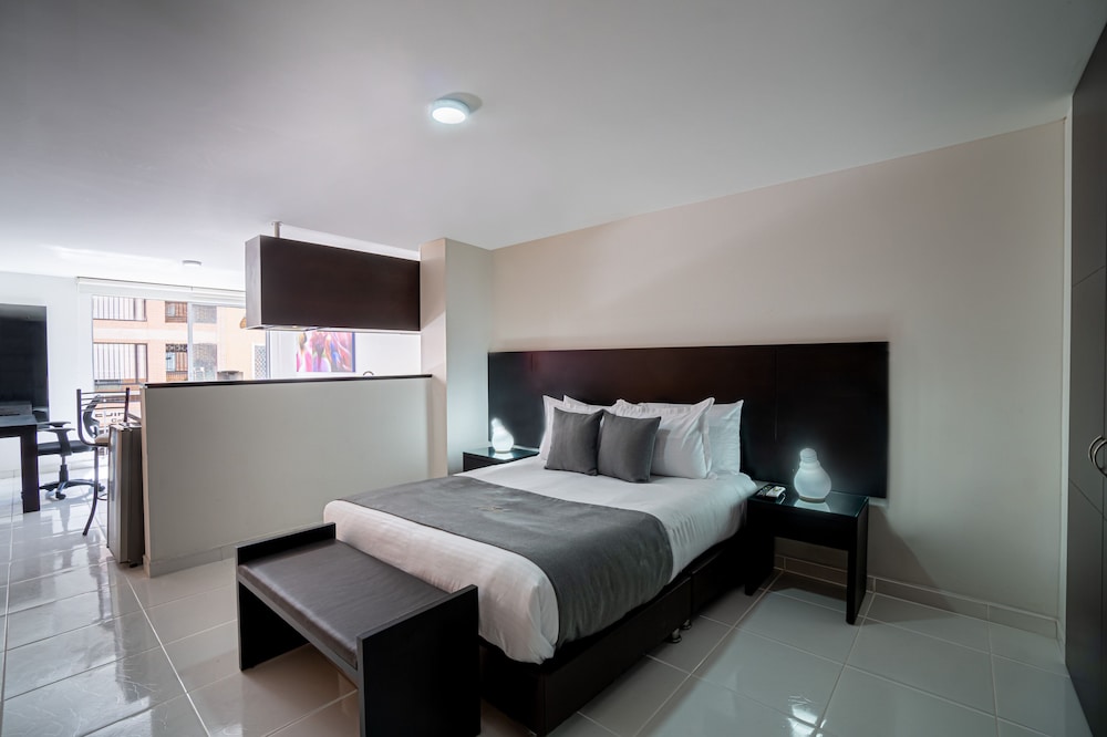 Premium Studio Suite photo 3
