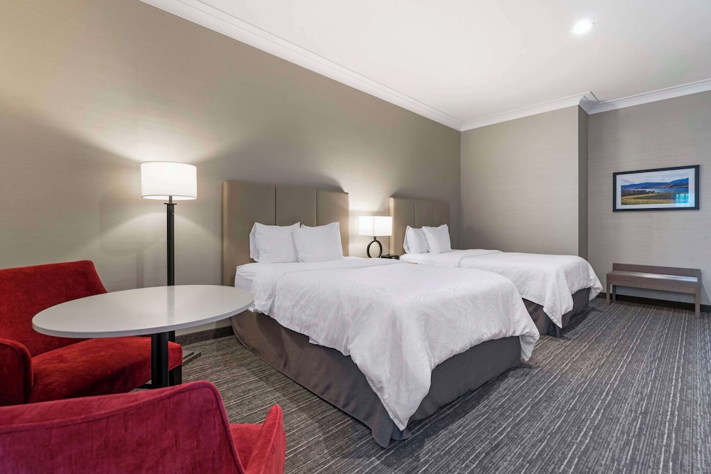 Deluxe Room, 2 Queen Beds, Non Smoking, Refrigerator - Photo 3