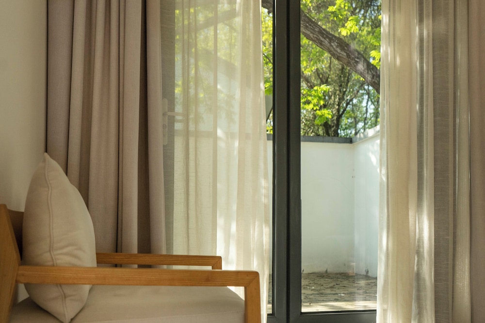 Deluxe Double Room, Balcony, Garden View photo 3