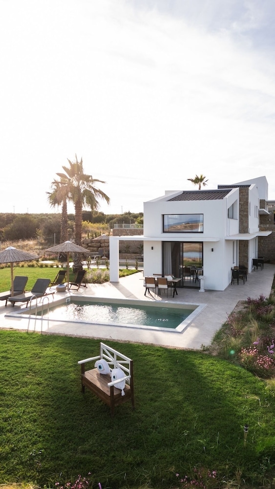 Signature Villa photo 3