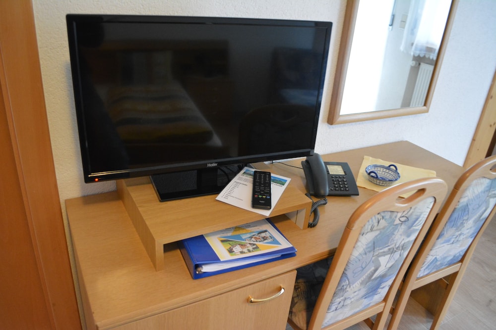 Single Room photo 3