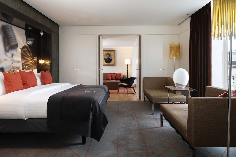 Executive Suite photo 2