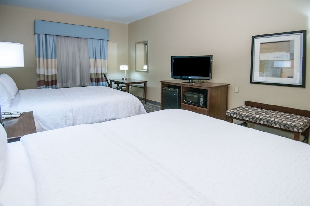 Room, 2 Queen Beds - Photo 2