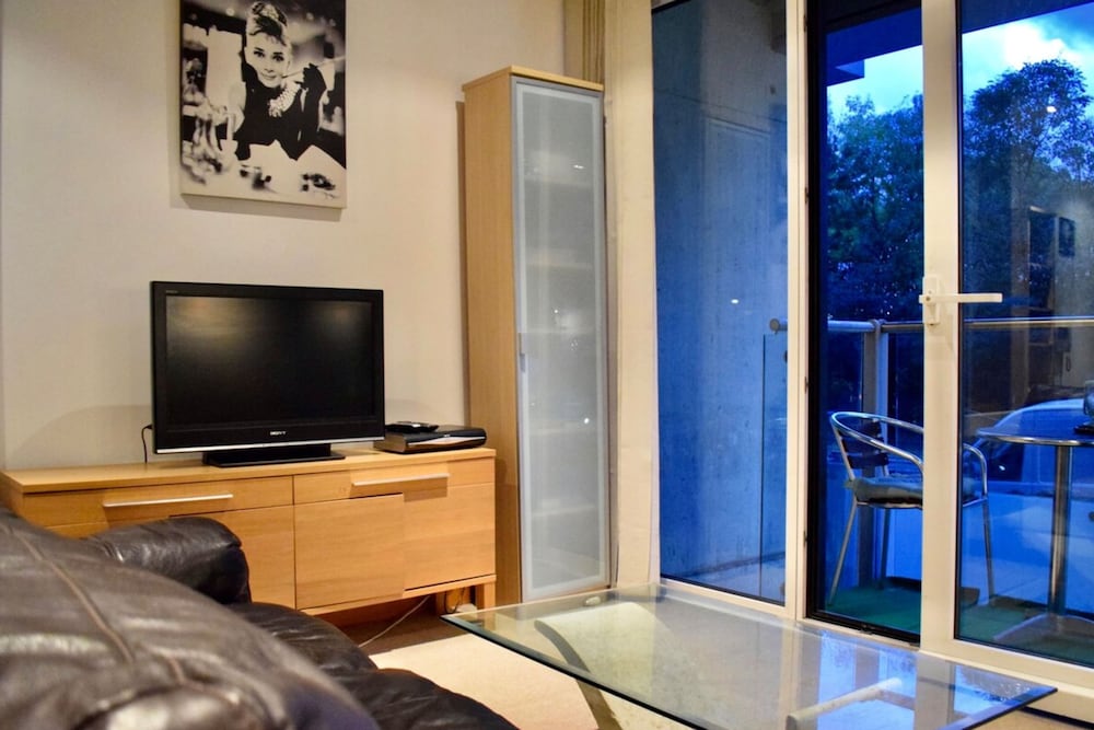 Studio (0 Bedroom)