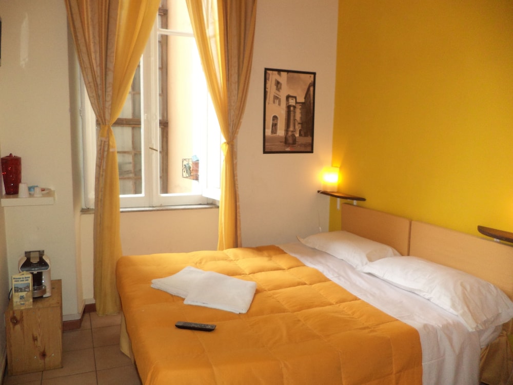 Double or Twin Room photo 2