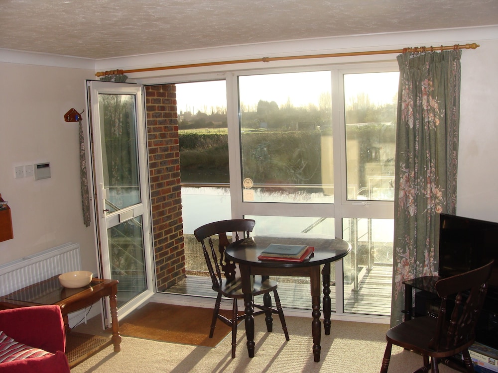 Apartment photo 3