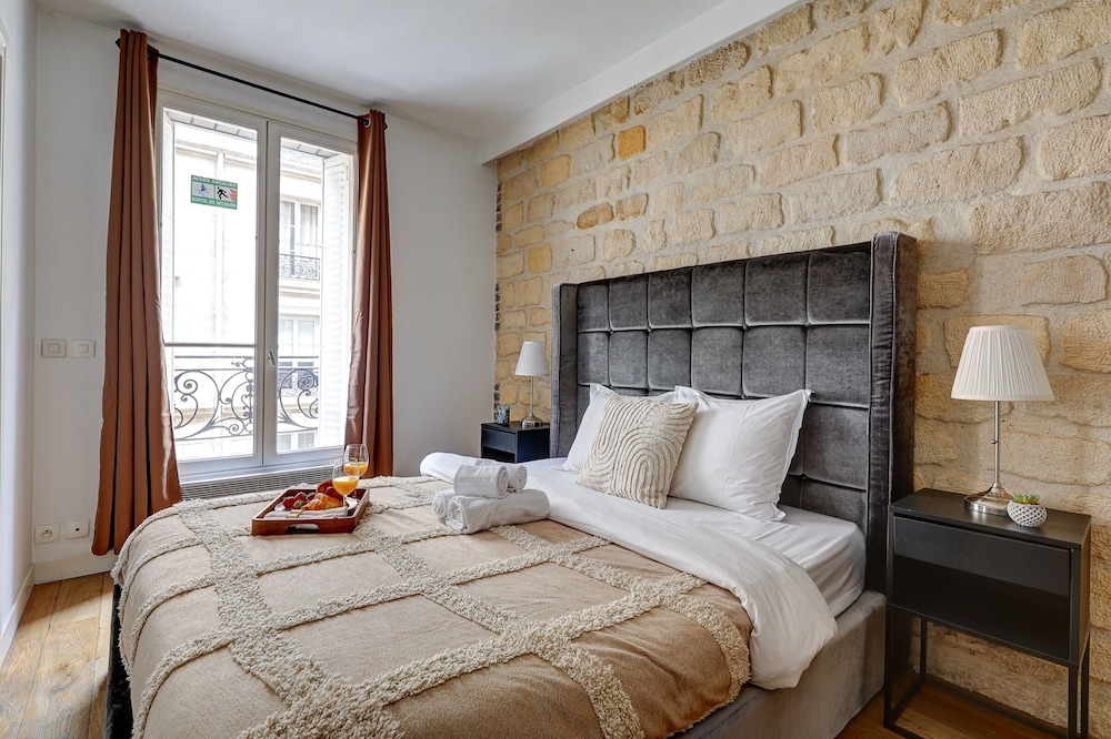 City Apartment, 2 Bedrooms, Non Smoking