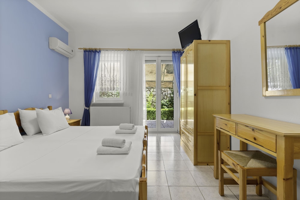 Standard Double or Twin Room - Photo 1